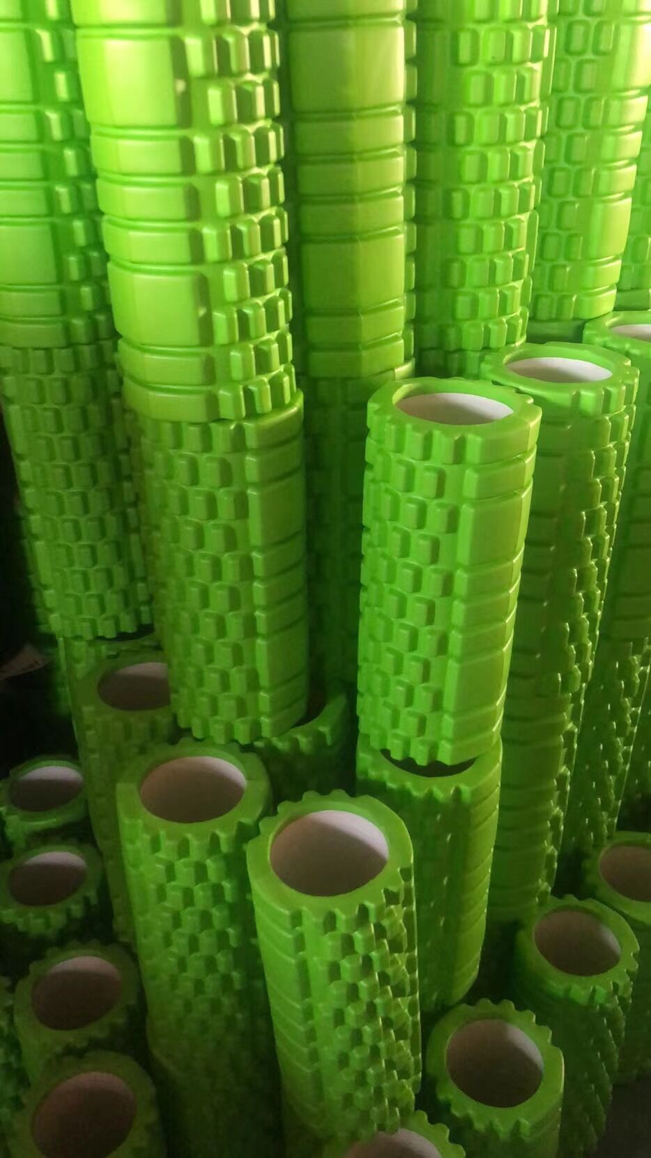 green hollow foam roller
